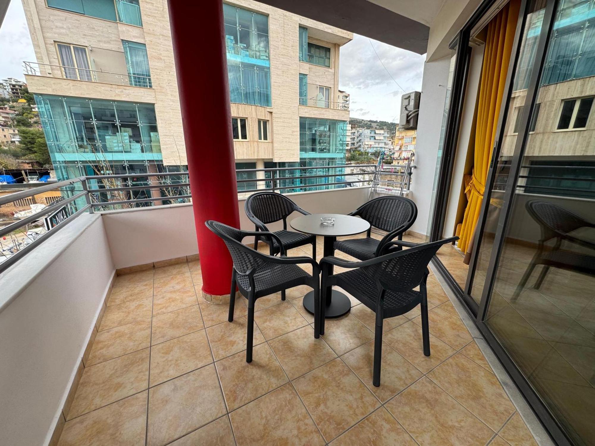 Flora Apartments Sarandë 外观 照片