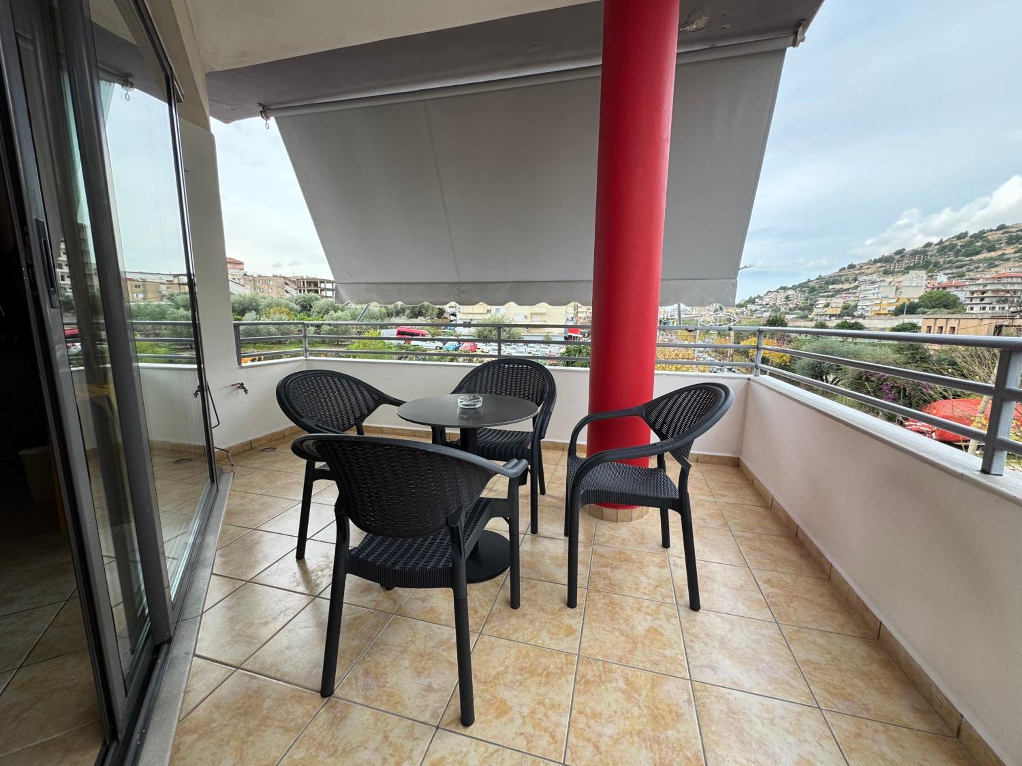 Flora Apartments Sarandë 外观 照片