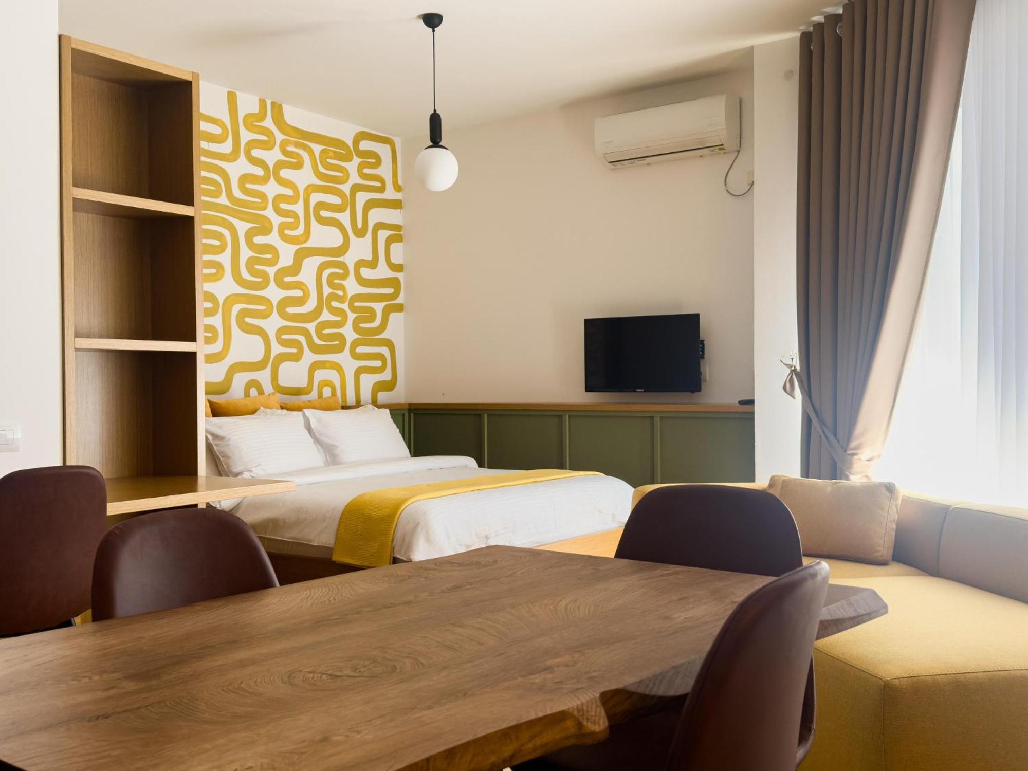 Flora Apartments Sarandë 外观 照片