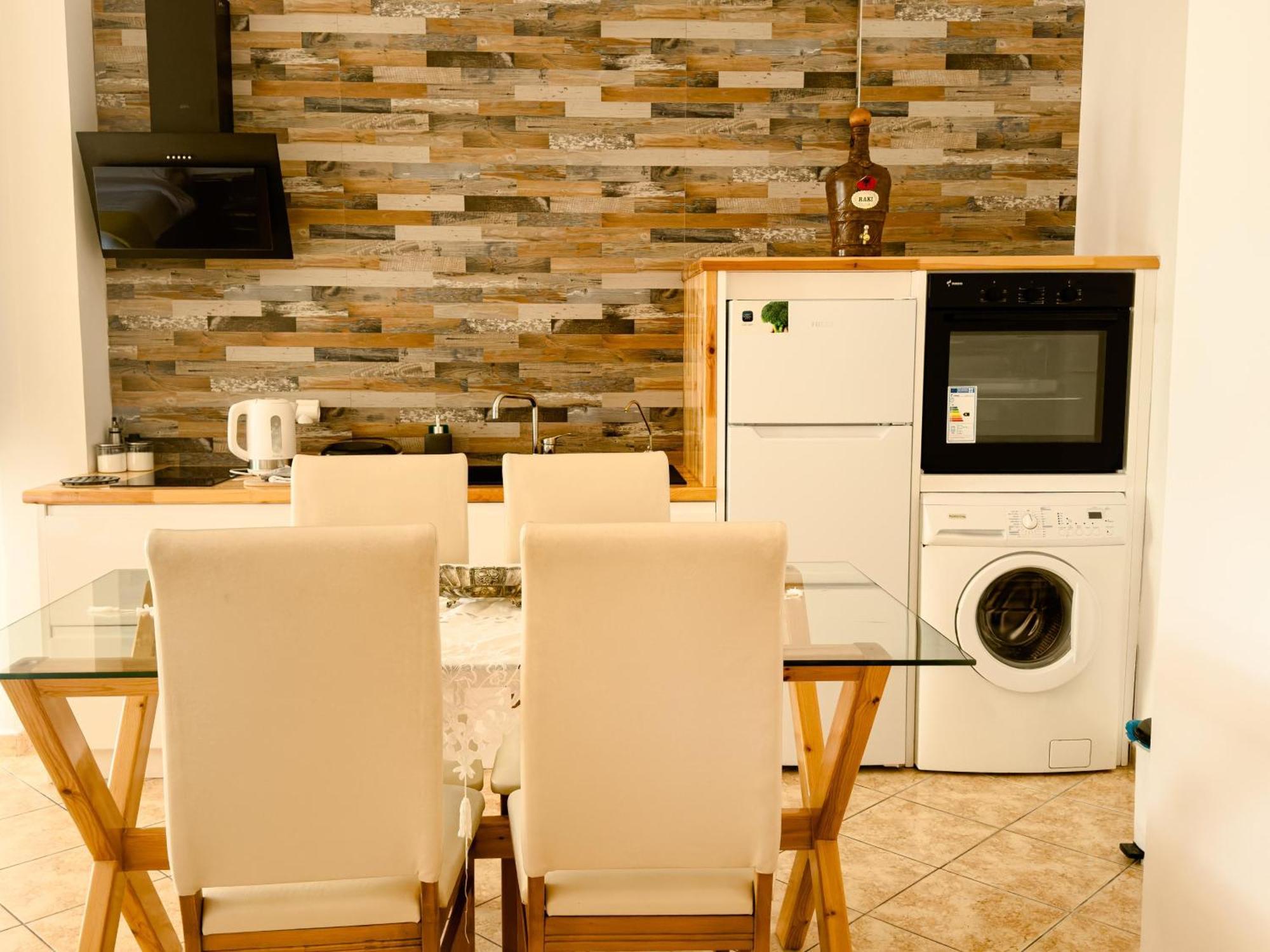 Flora Apartments Sarandë 外观 照片