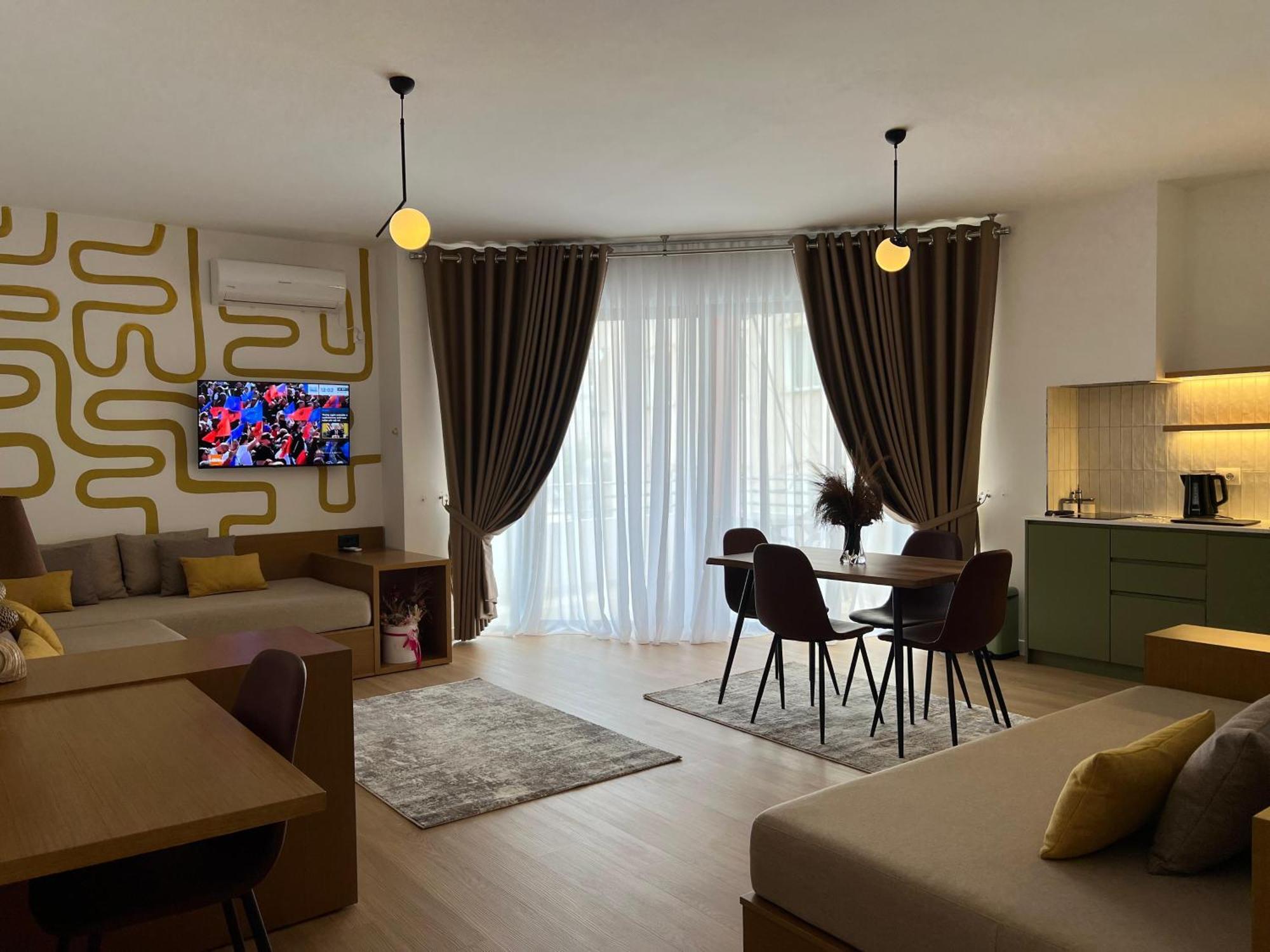 Flora Apartments Sarandë 外观 照片